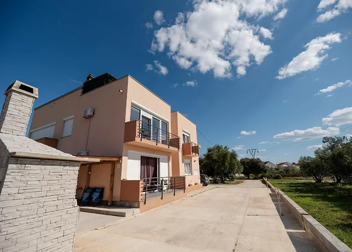 Appartement Family-friendly With Swimming Pool Sukosan, Zadar - 23934 *