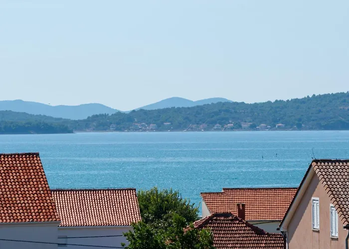 Appartement Family-friendly With Swimming Pool Sukosan, Zadar - 23934