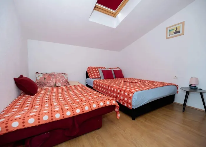 Appartement Family-friendly With Swimming Pool Sukosan, Zadar - 23934