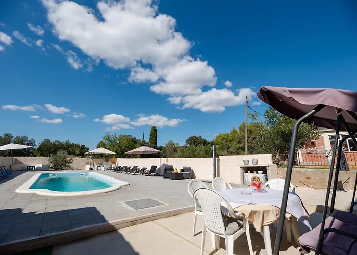 Appartement Family-friendly With Swimming Pool Sukosan, Zadar - 23934 *
