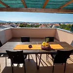Family-friendly With Swimming Pool Sukosan, Zadar - 23934 Apartmán Sukošan