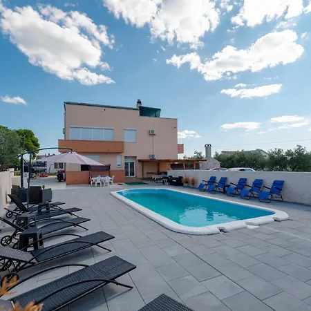 דירה Family-friendly With Swimming Pool Sukosan, Zadar - 23934 *