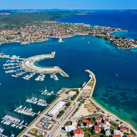 公寓 Family-friendly With Swimming Pool Sukosan, Zadar - 23934 Sukošan