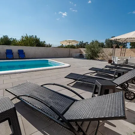 Family-friendly With Swimming Pool Sukosan, Zadar - 23934 דירה Sukošan