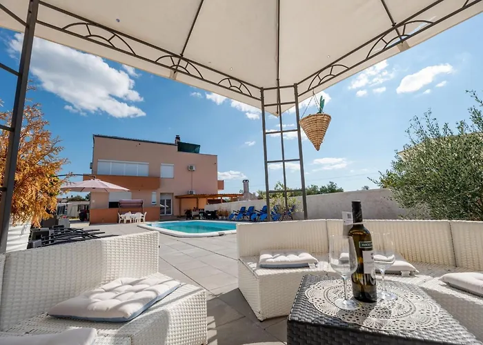 Apartamento Family-friendly With Swimming Pool Sukosan, Zadar - 23934 Sukošan