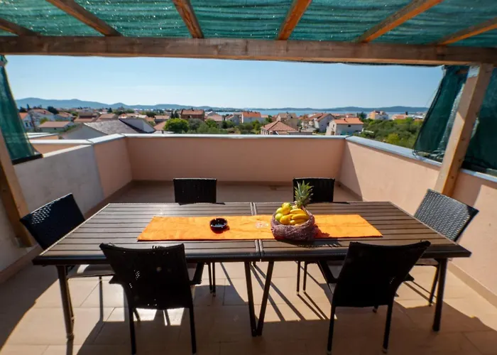 Family-friendly With Swimming Pool Sukosan, Zadar - 23934 Apartamento Sukošan